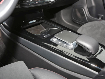 Mercedes-Benz CLA 250 e SB AMG MBUXNavi+ Kamera EasyPack