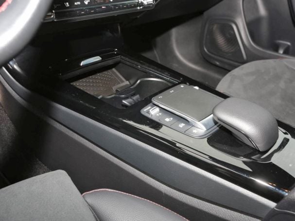 Mercedes-Benz CLA 250 e SB AMG MBUXNavi+ Kamera EasyPack