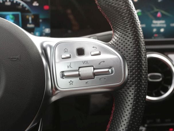 Mercedes-Benz CLA 250 e SB AMG MBUXNavi+ Kamera EasyPack