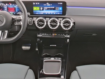 Mercedes-Benz CLA 250 e SB AMG Distronic Memory EasyP 360° AHK
