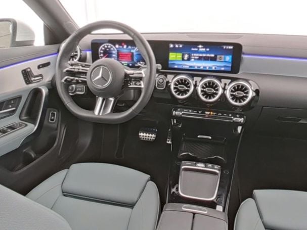 Mercedes-Benz CLA 250 e SB AMG Distronic Memory EasyP 360° AHK Mercedes-Benz CLA 250 e SB AMG Distronic Memory EasyP 360° AHK