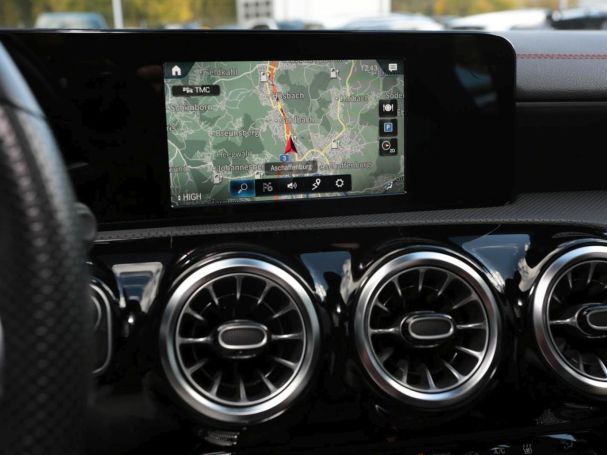 Mercedes-Benz CLA 250 e SB AMG MBUXNavi+ Panorama Kamera