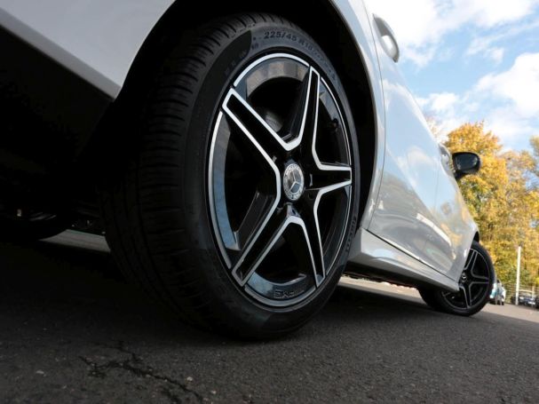 Mercedes-Benz CLA 250 e SB AMG MBUXNavi+ Panorama Kamera