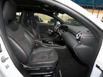 Mercedes-Benz CLA 250 e SB AMG MBUXNavi+ Panorama Kamera