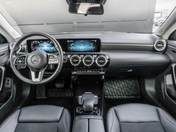 Mercedes-Benz CLA 250 e SB Progressive AHK Panorama Navi Kamera