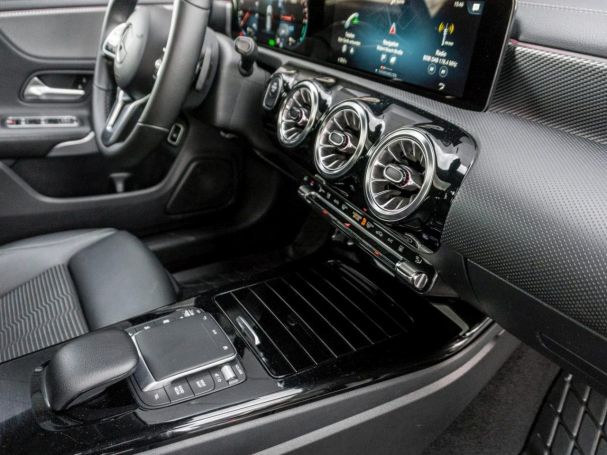 Mercedes-Benz CLA 250 e SB Progressive AHK Panorama Navi Kamera