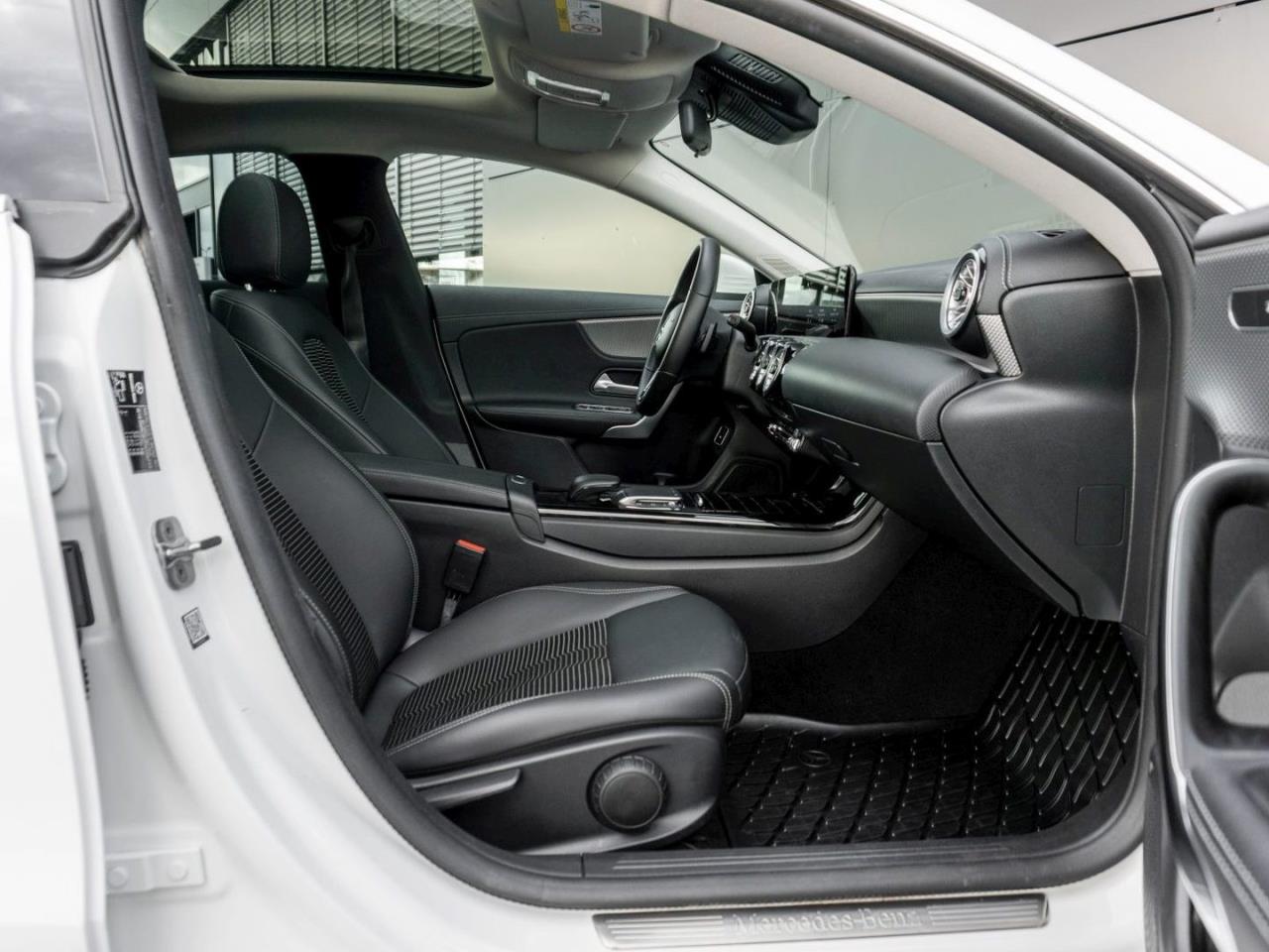 Mercedes-Benz CLA 250 e SB Progressive AHK Panorama Navi Kamera