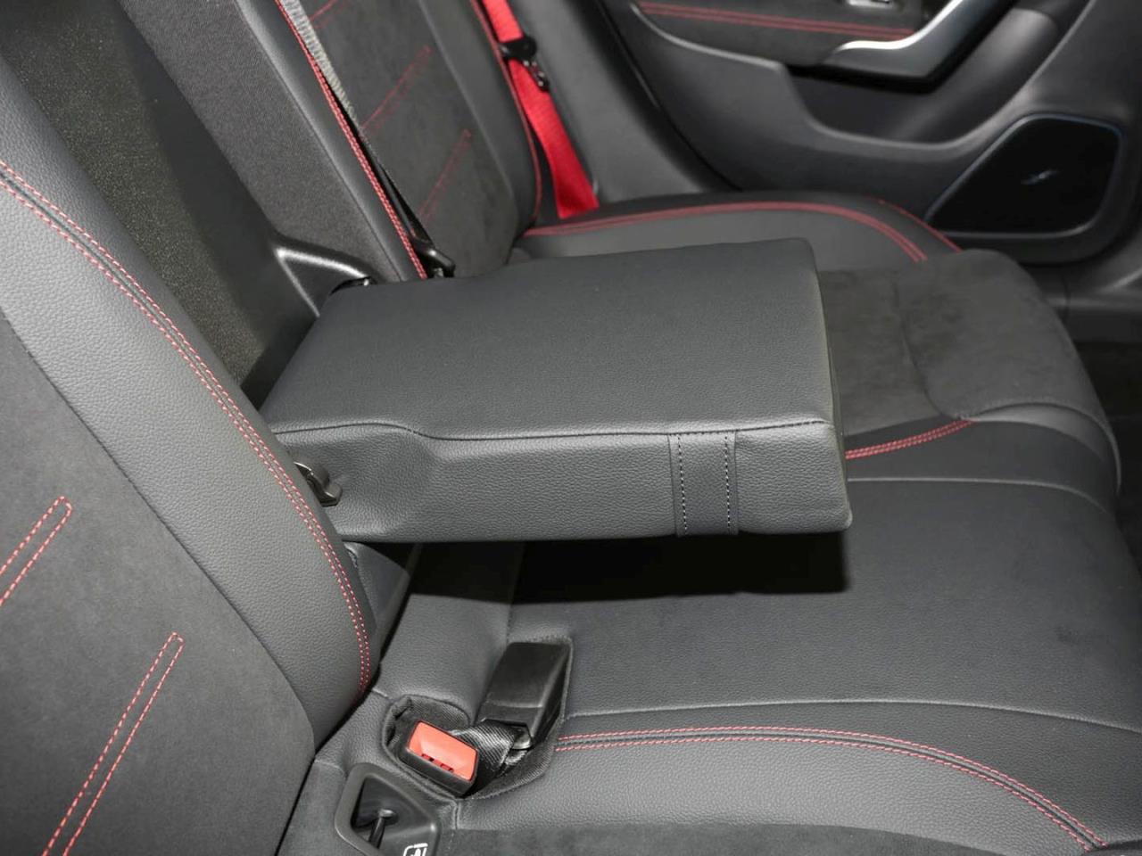 Mercedes-Benz CLA 35 AMG 4M SB Night Panorama Performance Sitze