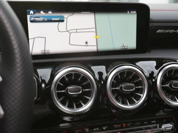 Mercedes-Benz CLA 35 AMG 4M SB Night Panorama Performance Sitze