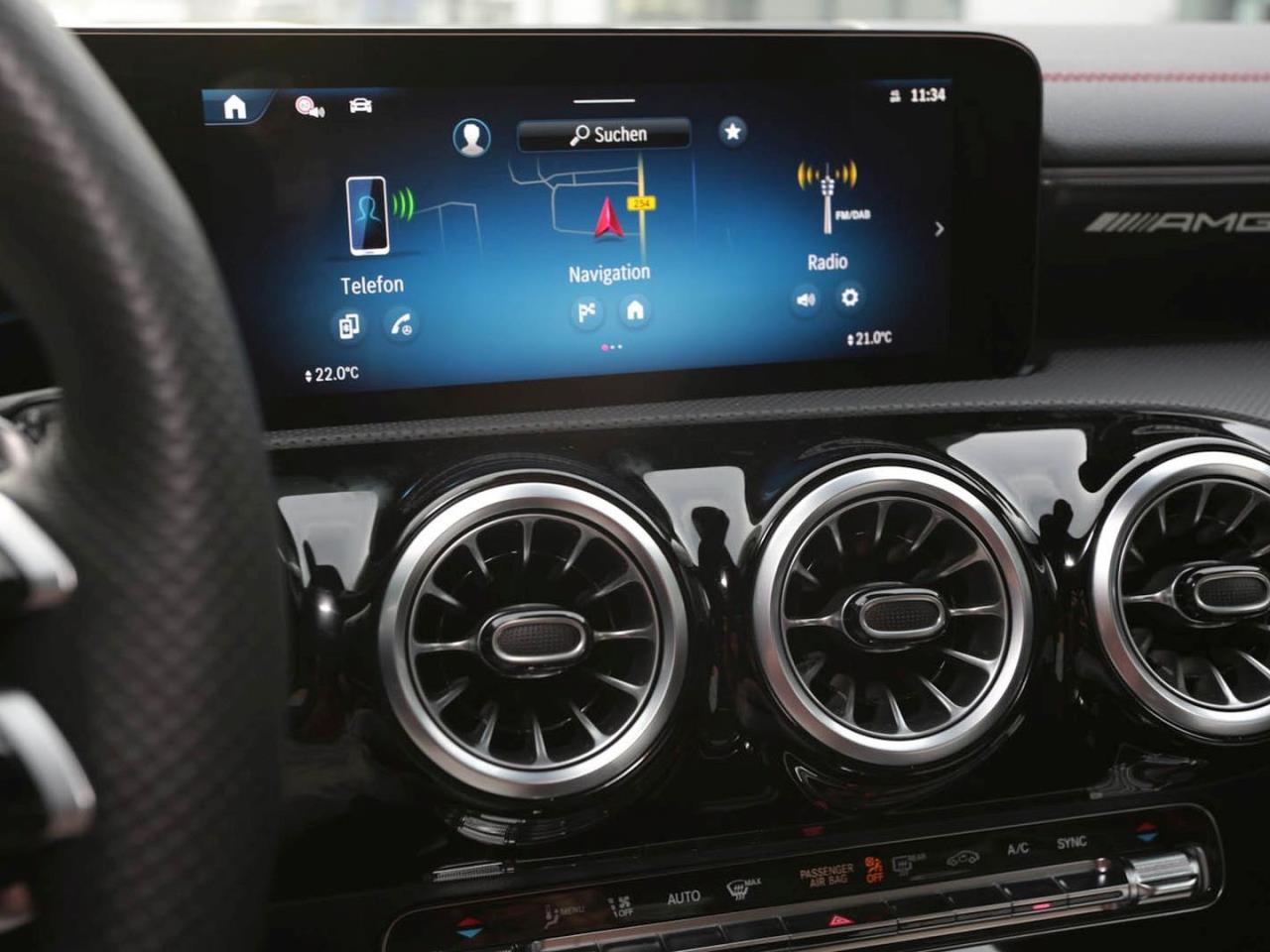 Mercedes-Benz CLA 35 AMG 4M SB Night Panorama Performance Sitze