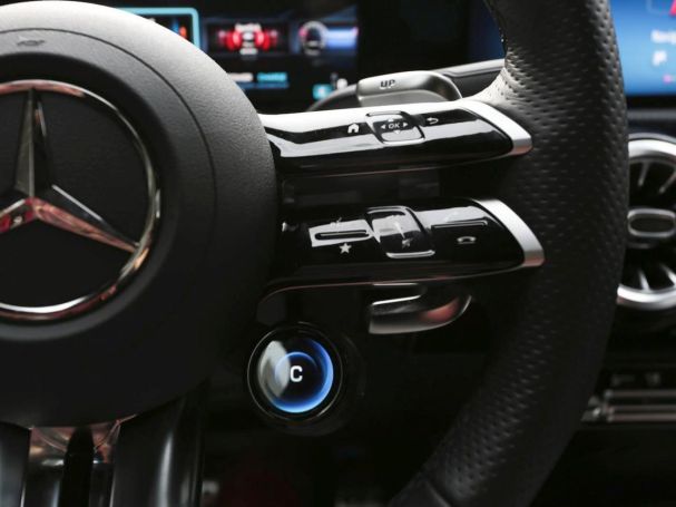 Mercedes-Benz CLA 35 AMG 4M SB Night Panorama Performance Sitze