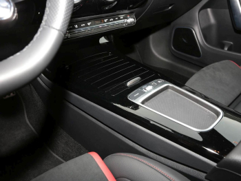 Mercedes-Benz CLA 35 AMG 4M SB Night Panorama Performance Sitze