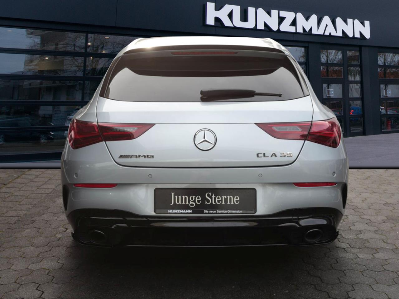 Mercedes-Benz CLA 35 AMG 4M SB Night Panorama Performance Sitze