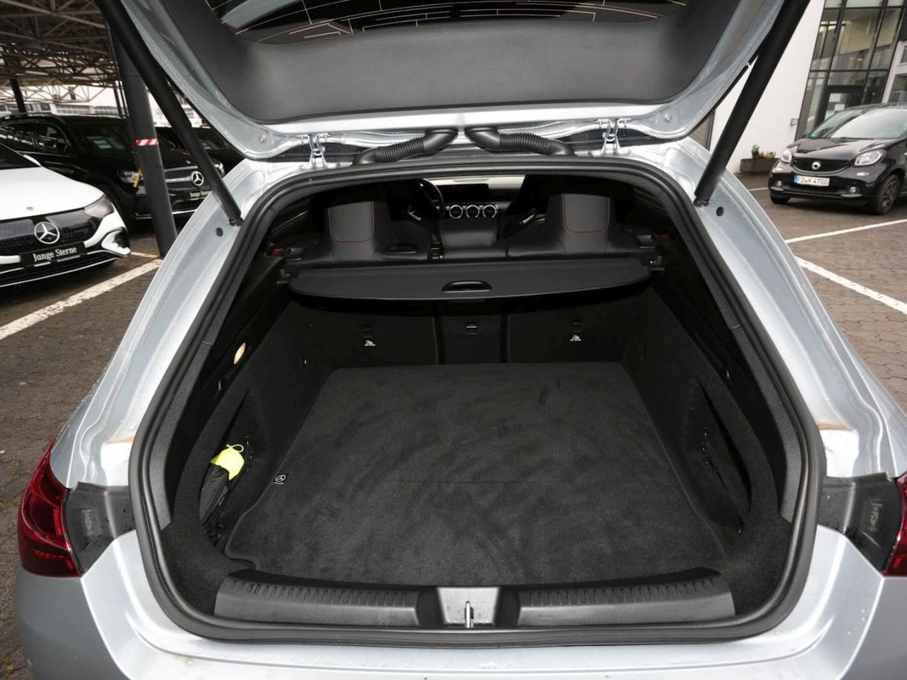 Mercedes-Benz CLA 35 AMG 4M SB Night Panorama Performance Sitze