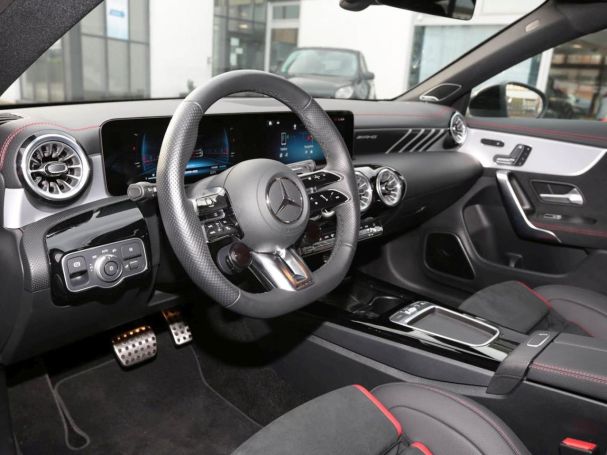 Mercedes-Benz CLA 35 AMG 4M SB Night Panorama Performance Sitze