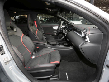 Mercedes-Benz CLA 35 AMG 4M SB Night Panorama Performance Sitze