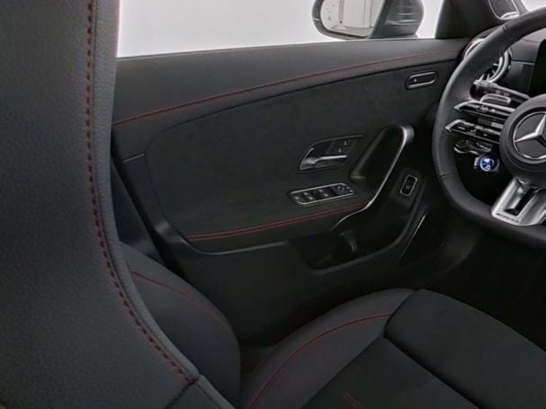 Mercedes-Benz CLA 35 AMG 4M SB MBUX Navi-Prem LED Panorama AHK Mercedes-Benz CLA 35 AMG 4M SB MBUX Navi-Prem LED Panorama AHK