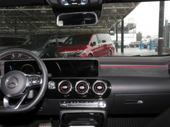 Mercedes-Benz CLA 35 AMG 4M SB MBUX High-End Panorama Kamera