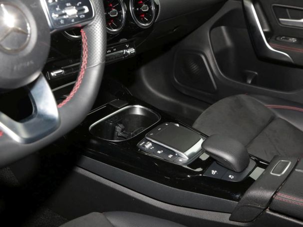 Mercedes-Benz CLA 35 AMG 4M SB MBUX High-End Panorama Kamera