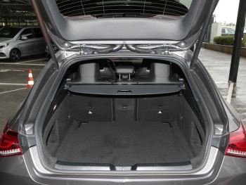 Mercedes-Benz CLA 35 AMG 4M SB MBUX High-End Panorama Kamera