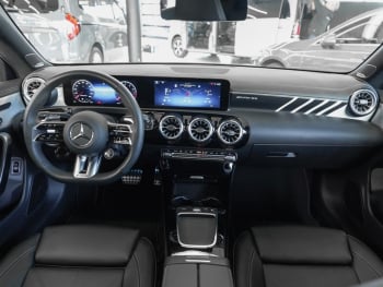 Mercedes-Benz CLA 35 AMG 4M SB Night Panorama 360° Burmester