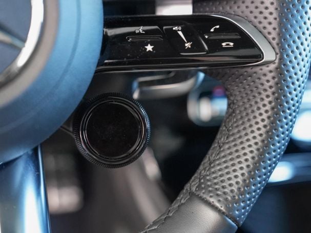 Mercedes-Benz CLA 35 AMG 4M SB Night Panorama 360° Burmester