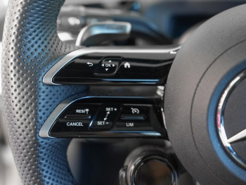 Mercedes-Benz CLA 35 AMG 4M SB Night Panorama 360° Burmester