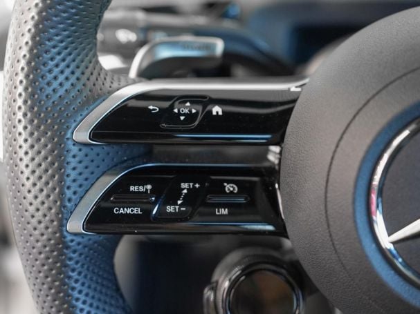 Mercedes-Benz CLA 35 AMG 4M SB Night Panorama 360° Burmester