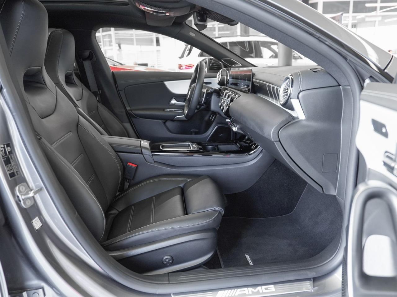 Mercedes-Benz CLA 35 AMG 4M SB Night Panorama 360° Burmester