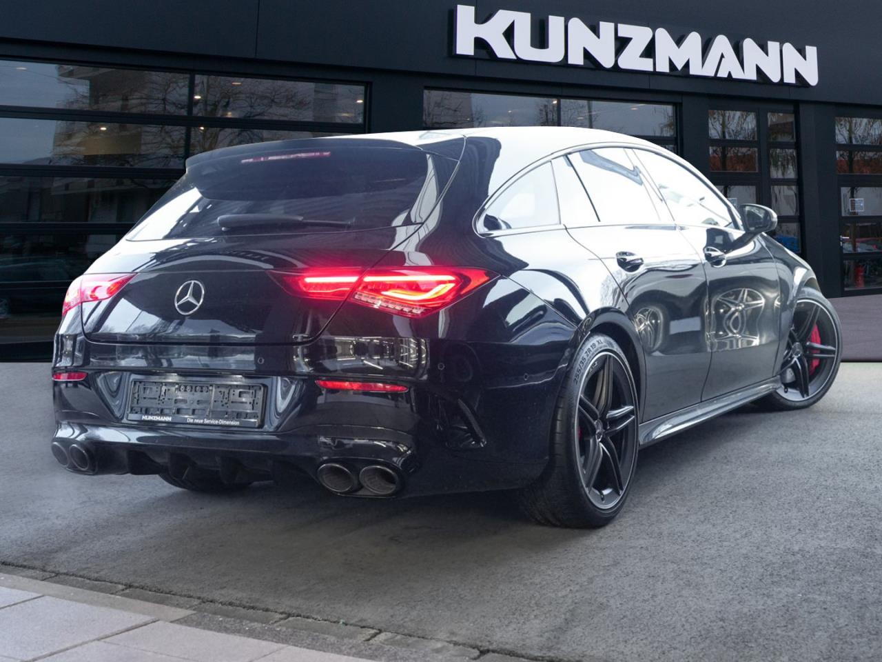 Mercedes-Benz CLA 45 AMG S 4M+ SB Panorama Head-Up DriversPack