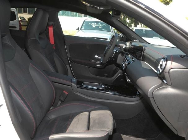 Mercedes-Benz CLA 45 AMG S 4M+ SB Night Panorama HeadUp 360° Mercedes-Benz CLA 45 AMG S 4M+ SB Night Panorama HeadUp 360°