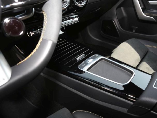 Mercedes-Benz Mercedes-AMG CLA 45 S 4MATIC+ Shooting Brake Night Panorama Mercedes-Benz Mercedes-AMG CLA 45 S 4MATIC+ Shooting Brake Night Panorama