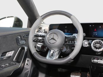 Mercedes-Benz Mercedes-AMG CLA 45 S 4MATIC+ Shooting Brake Night Panorama