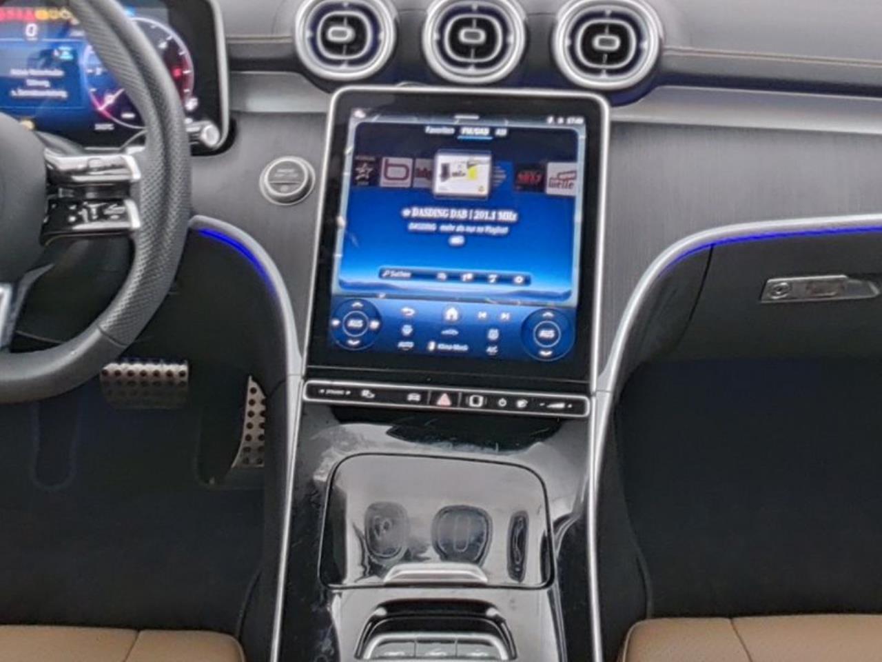 Mercedes-Benz CLE 220 d Cabrio AMG Night HeadUp Memory 360°