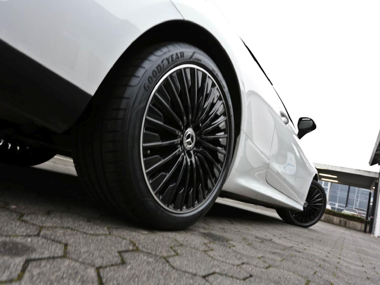 Mercedes-Benz CLE 450 4M Cabrio AMG Night HUD 360° Verdeck rot