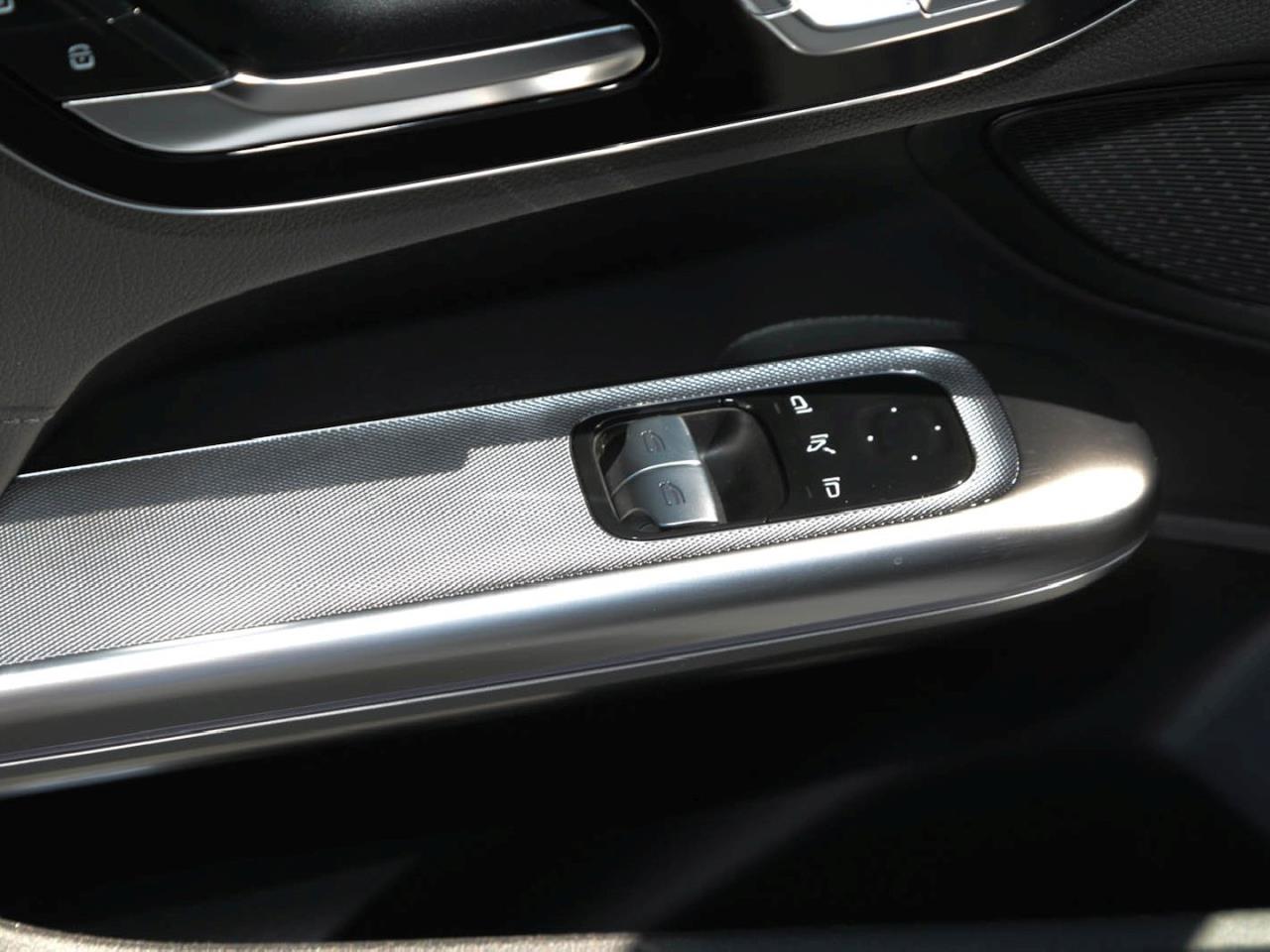 Mercedes-Benz CLE 180 Coupé AMG Night Distronic Panorama 360° Mercedes-Benz CLE 180 Coupé AMG Night Distronic Panorama 360°