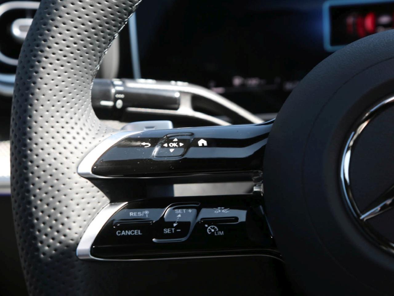 Mercedes-Benz CLE 180 Coupé AMG Night Distronic Panorama 360°