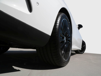 Mercedes-Benz CLE 180 Coupé AMG Night Distronic Panorama 360°