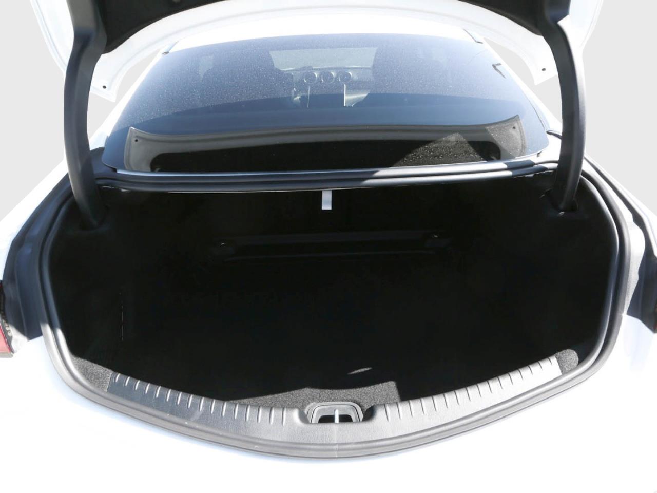 Mercedes-Benz CLE 180 Coupé AMG Night Distronic Panorama 360° Mercedes-Benz CLE 180 Coupé AMG Night Distronic Panorama 360°