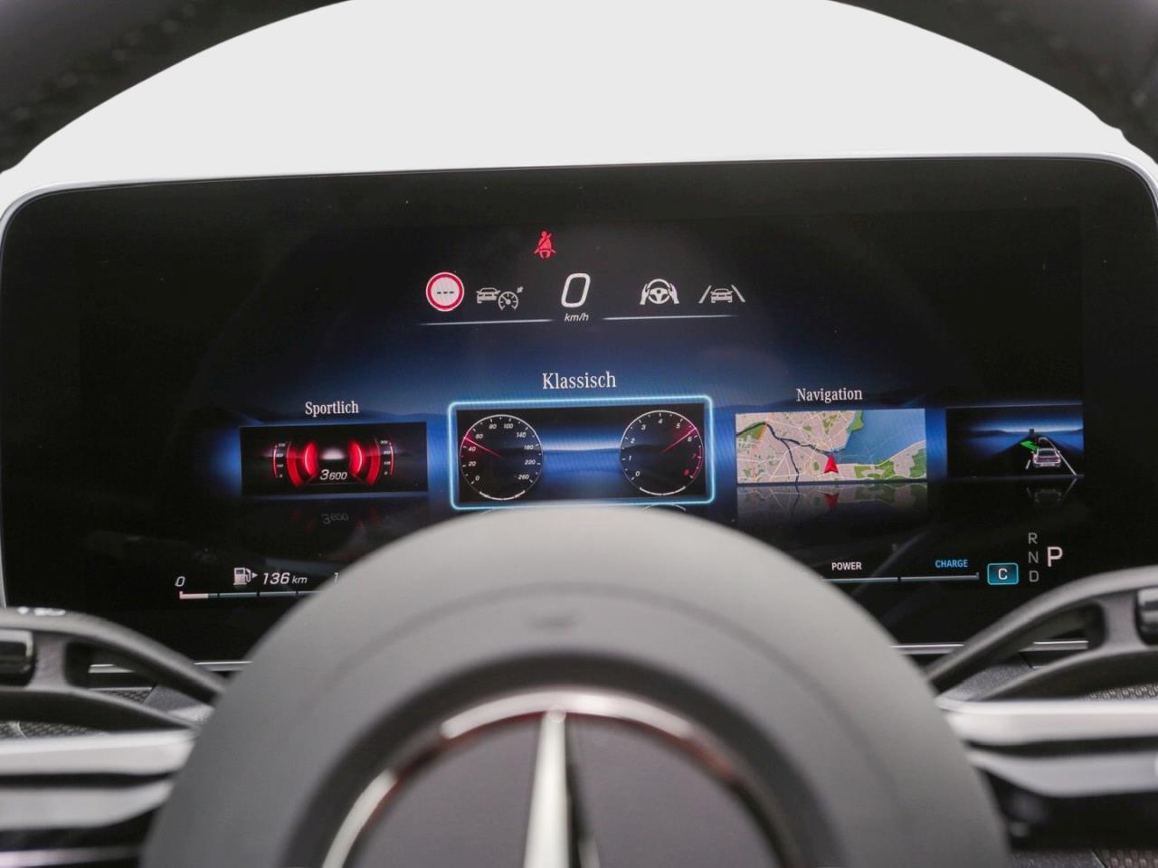 Mercedes-Benz CLE 220 d Coupé AMG MBUX Panorama Distronic 360°