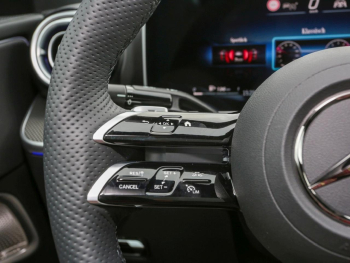 Mercedes-Benz CLE 220 d Coupé AMG MBUX Panorama Distronic 360°