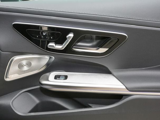 Mercedes-Benz CLE 220 d Coupé AMG MBUX Panorama Distronic 360°