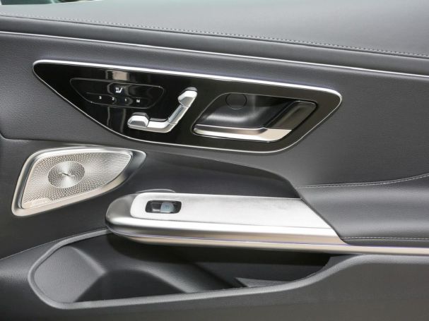 Mercedes-Benz CLE 220 d Coupé AMG MBUX Panorama Distronic 360°