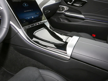 Mercedes-Benz CLE 220 d Coupé AMG MBUX Panorama Distronic 360°