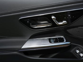 Mercedes-Benz CLE 300 e AMG Panorama Memory Totwinkel 360°