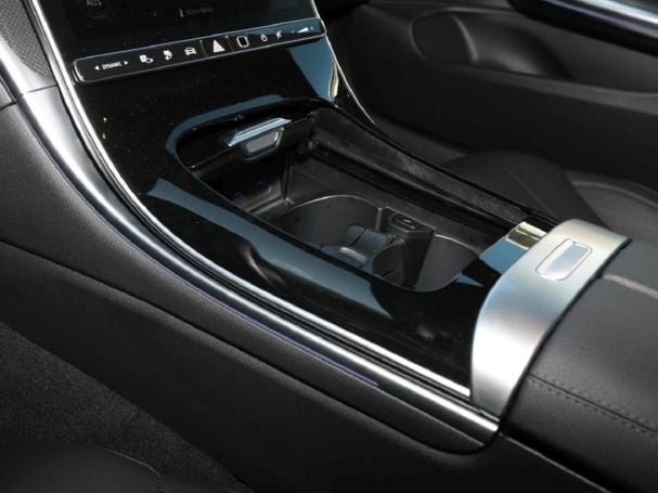 Mercedes-Benz CLE 300 e AMG Panorama Memory Totwinkel 360° Mercedes-Benz CLE 300 e AMG Panorama Memory Totwinkel 360°