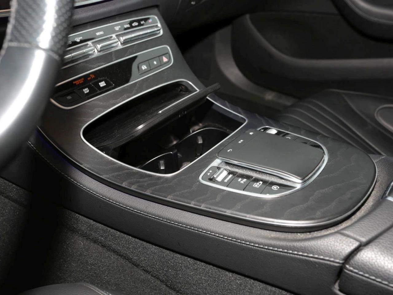 Mercedes-Benz CLS 300 d 4M AMG Distronic AHK SHZ-Fond HUD