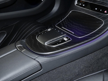 Mercedes-Benz CLS 300 d 4M AMG Distronic AHK SHZ-Fond HUD