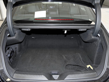 Mercedes-Benz CLS 300 d 4M AMG Distronic AHK SHZ-Fond HUD