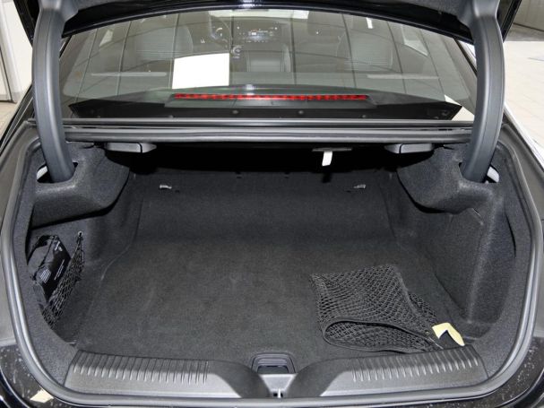 Mercedes-Benz CLS 300 d 4M AMG Distronic AHK SHZ-Fond HUD